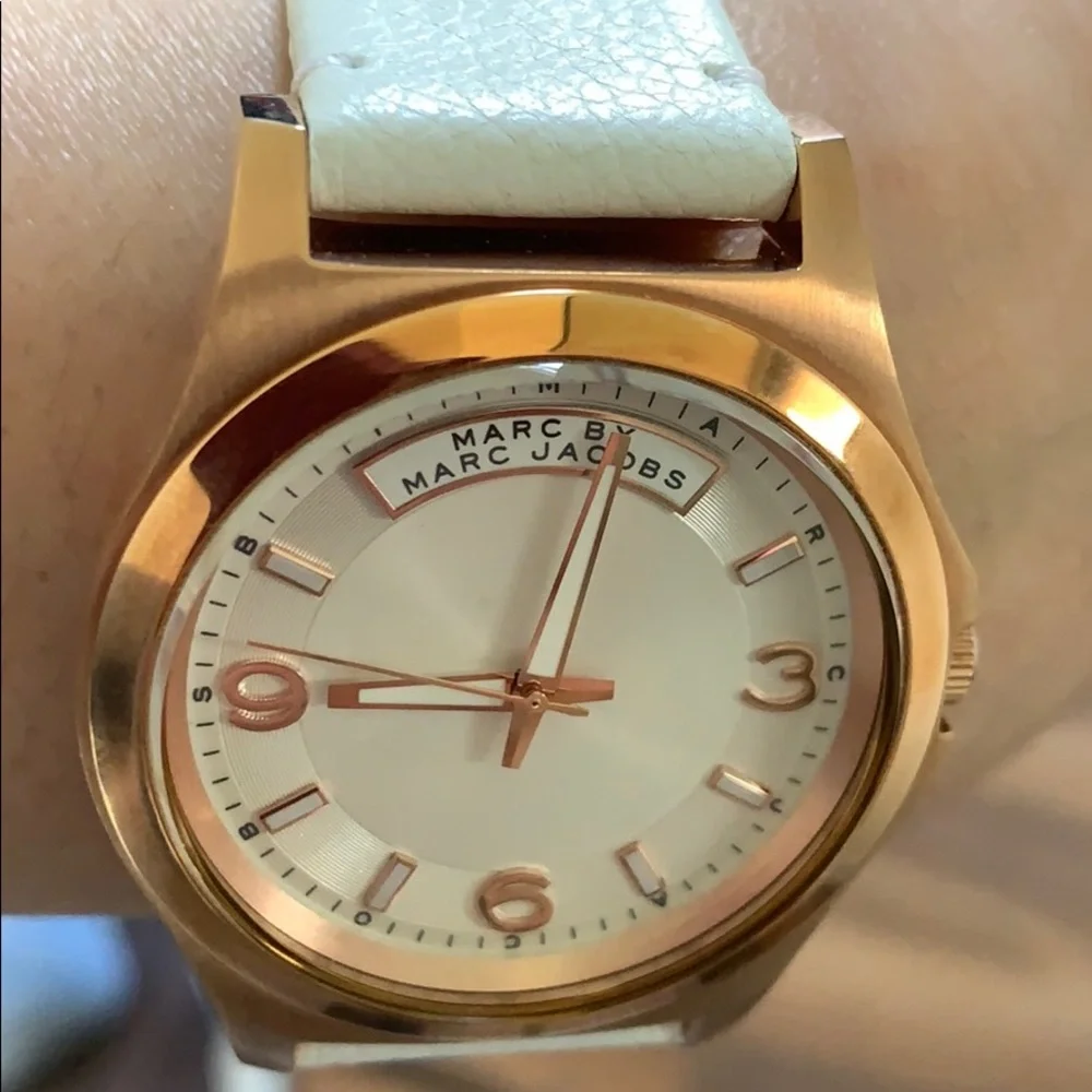 Marc by Marc Jacobs Rose‎ gold and white watch